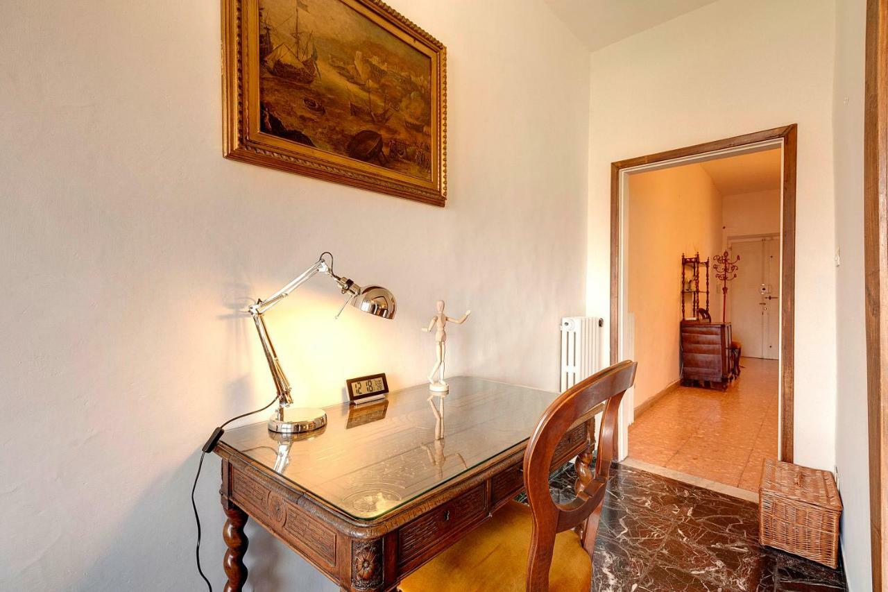Historical Apartment Spectacular Arno View With Balcony From 12 Th Century. 피렌체 외부 사진