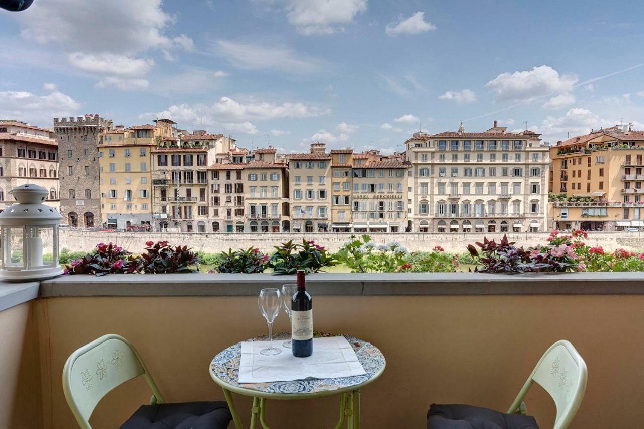 Historical Apartment Spectacular Arno View With Balcony From 12 Th Century. 피렌체 외부 사진